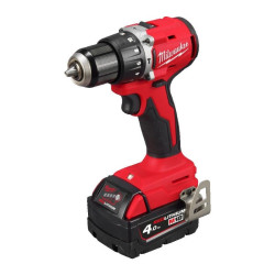 TRAPANO PERCUSS M18 MAND. 13MM CARICAB. + BATTERIA 4AH COMPATTO BRUSHLESS MILWAUKEE BLPDRC-402C